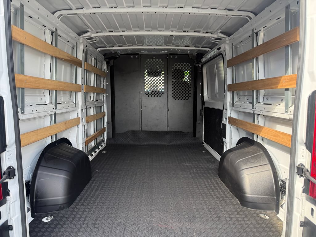 Used 2025 RAM ProMaster 2500 w/ U-Haul Equipment Group FWD image 16