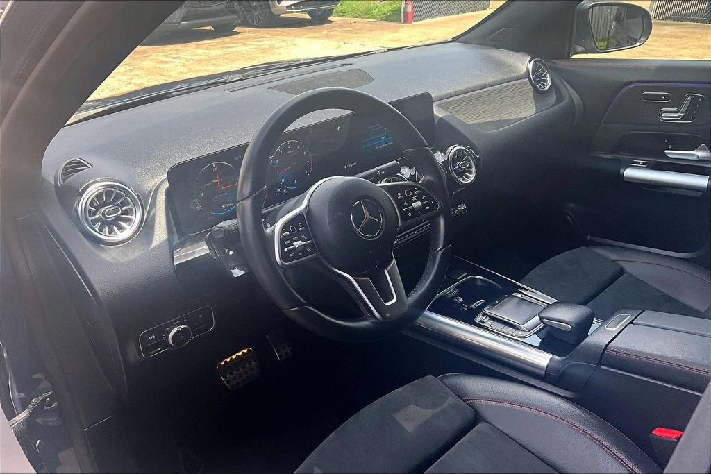 Used 2023 Mercedes-Benz GLA 250 4MATIC image 19