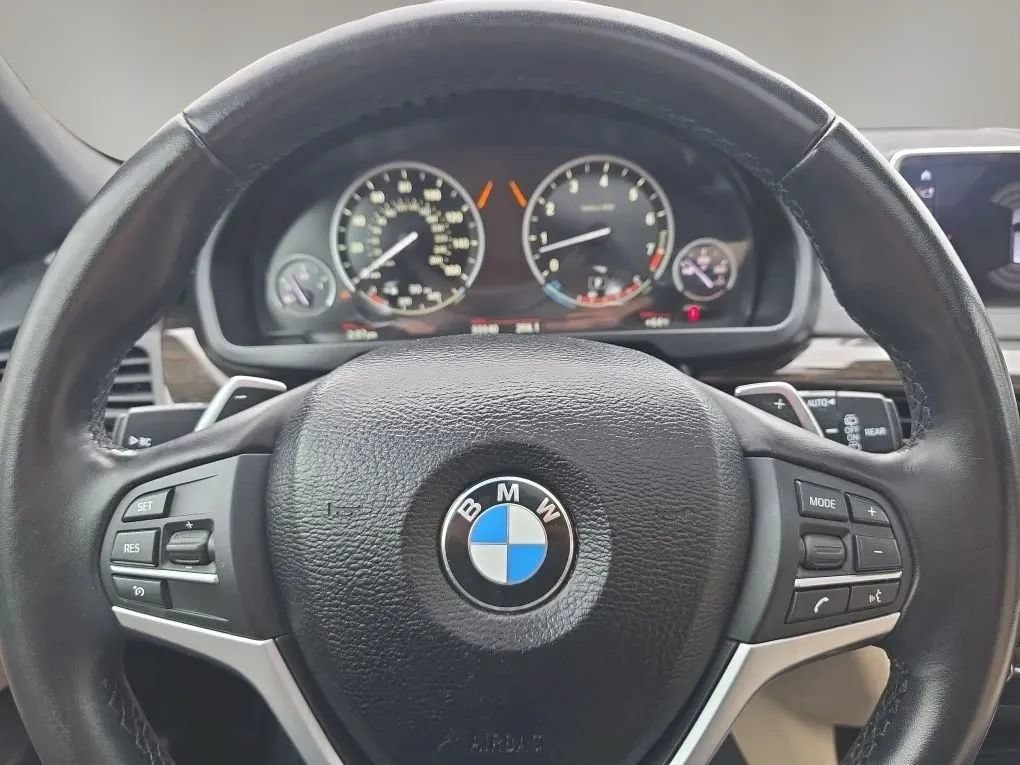 Used 2018 BMW X5 sDrive35i RWD image 17