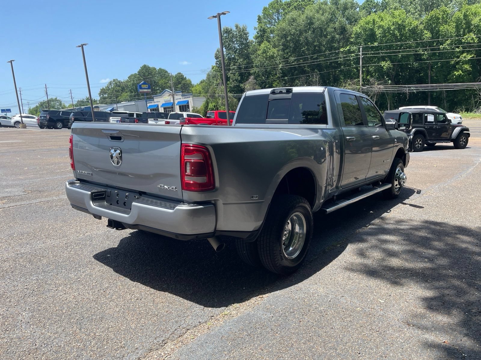 Used 2024 RAM 3500 Laramie AWD/4WD image 6