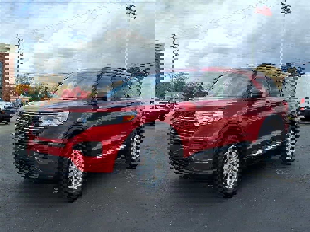 Used 2020 Ford Explorer XLT w/ Class III Trailer Tow Package image 1