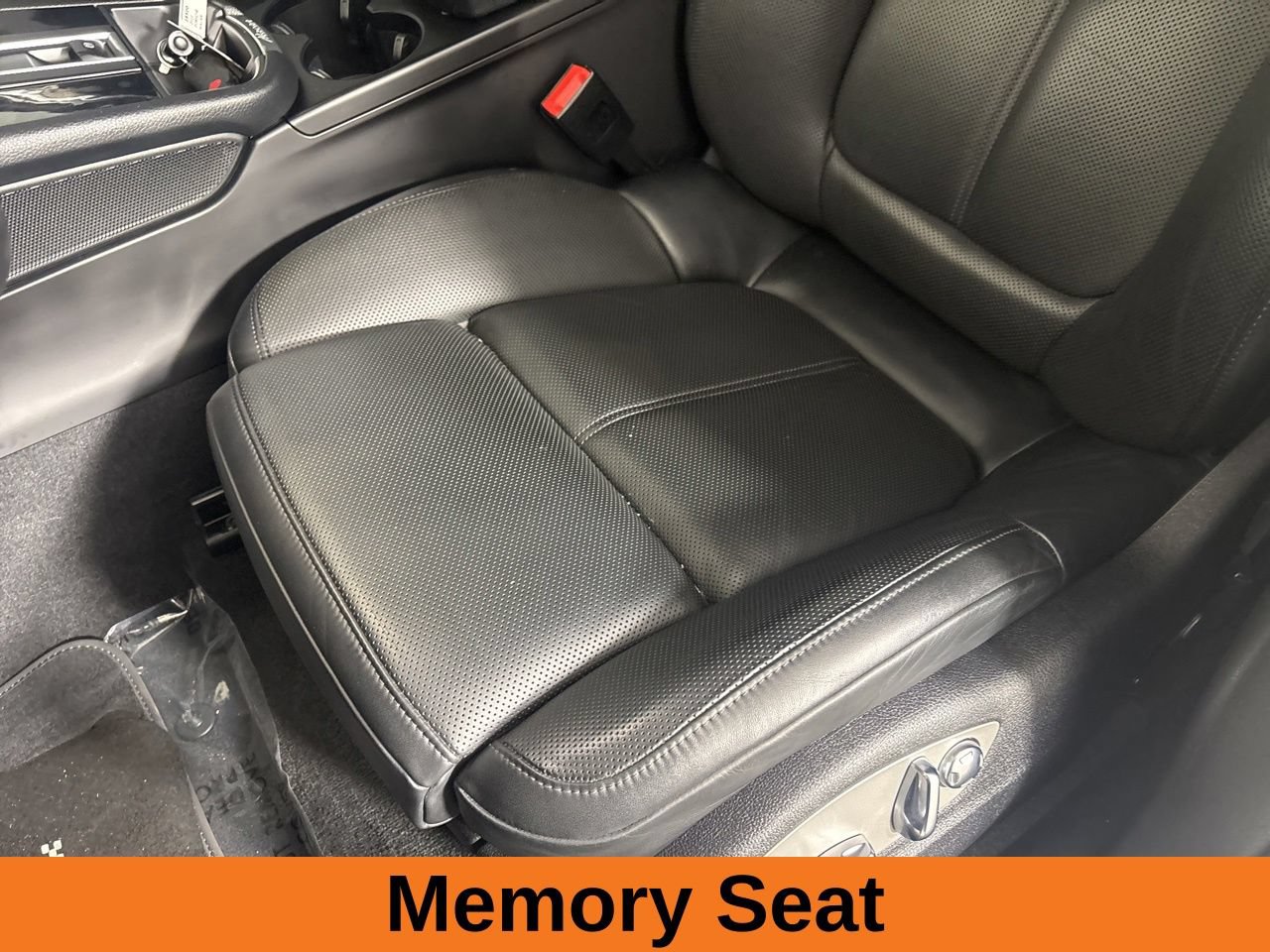 Used 2022 Porsche Macan AWD/4WD image 14