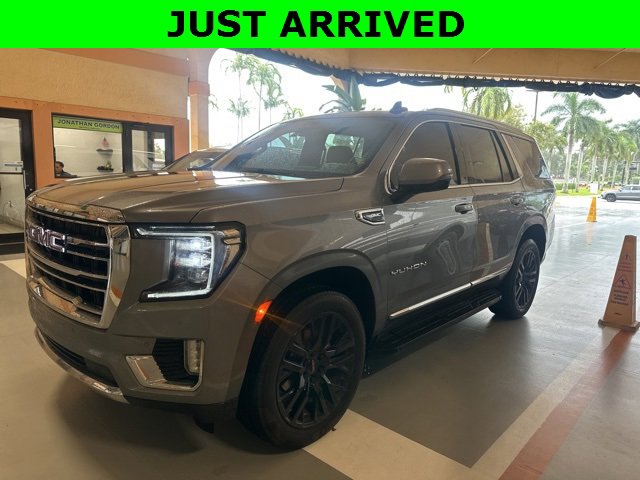 Used 2021 GMC Yukon SLT w/ SLT Premium Package