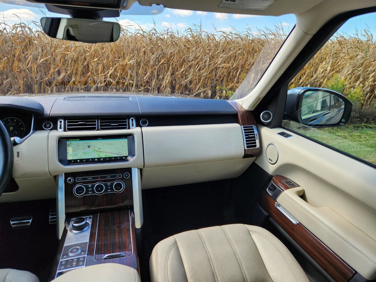 Used 2017 Land Rover Range Rover Supercharged image 21