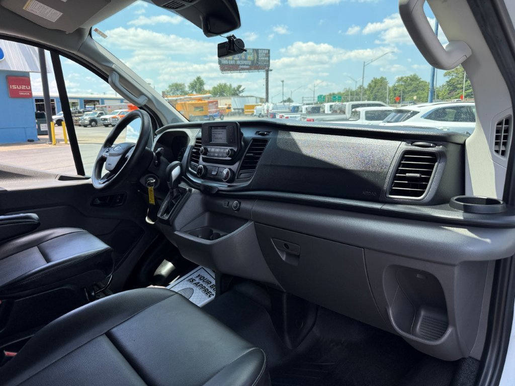 Used 2020 Ford Transit 250 Low Roof RWD image 19