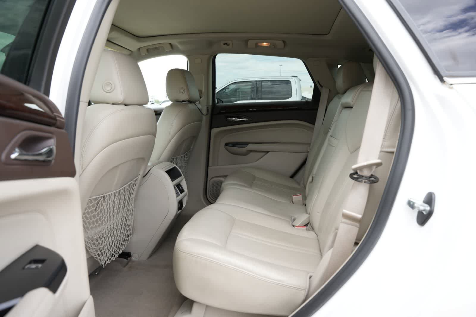 Used 2015 Cadillac SRX Luxury w/ Driver Awareness Package AWD/4WD image 19