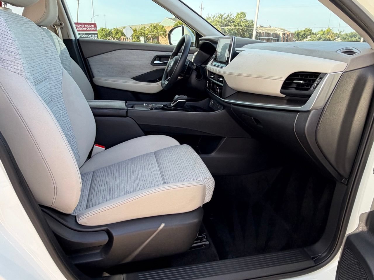 Certified 2023 Nissan Rogue SV FWD image 38