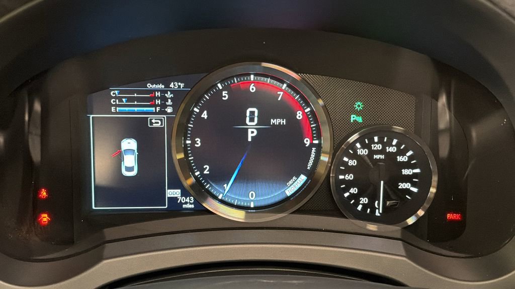 Used 2023 Lexus RC F F w/ Carbon Package image 36