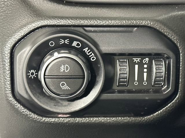 Used 2022 Jeep Gladiator Sport image 19