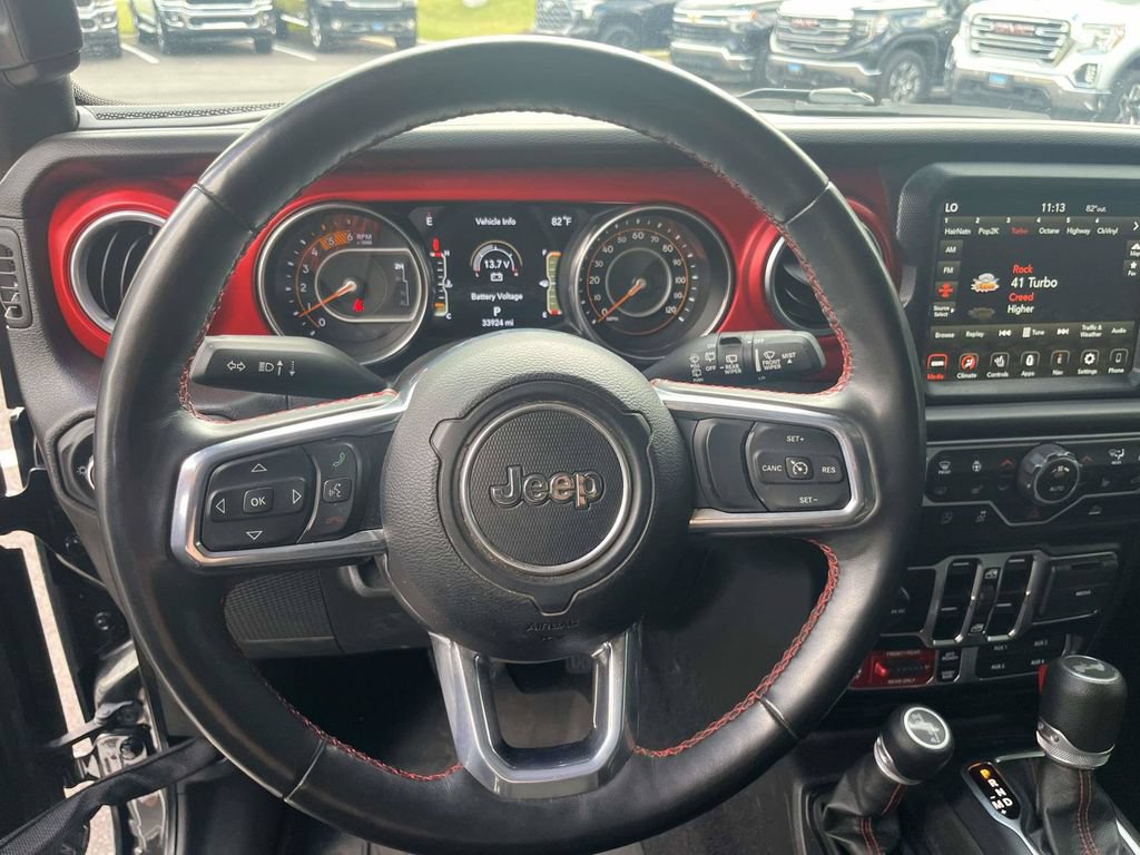 Used 2023 Jeep Wrangler Unlimited Rubicon w/ Cold Weather Group AWD/4WD image 19