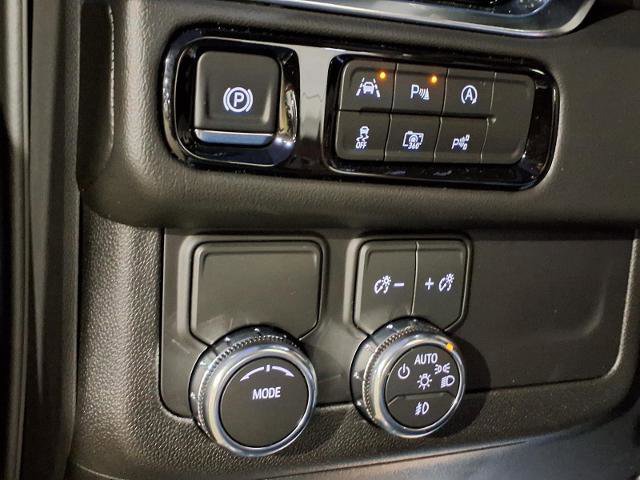 New 2026 GMC Yukon Elevation w/ LPO, Floor Liner Package RWD image 14