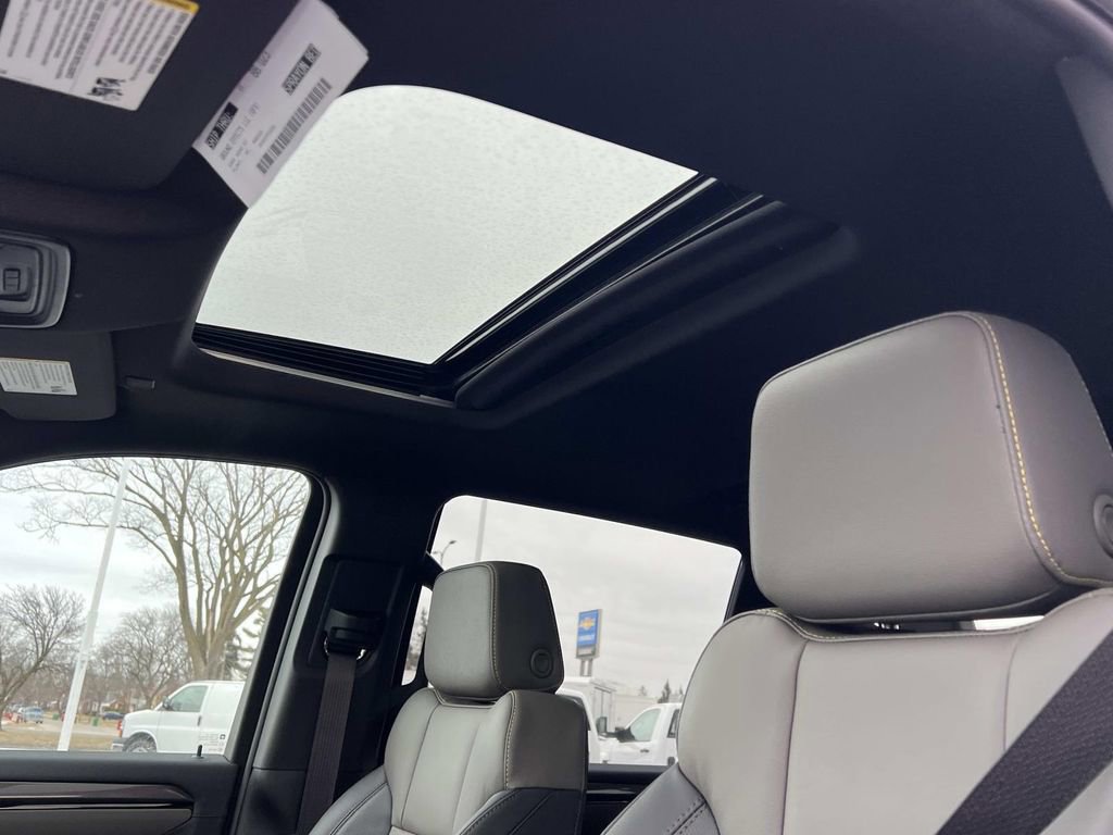 New 2026 Chevrolet Silverado 2500 ZR2 w/ LPO, Dark Essentials Package image 15