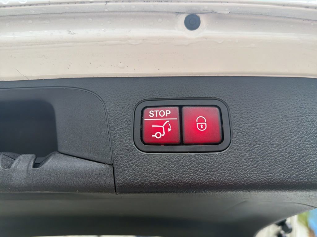 Used 2021 Mercedes-Benz GLC 300 GLC 300 image 10