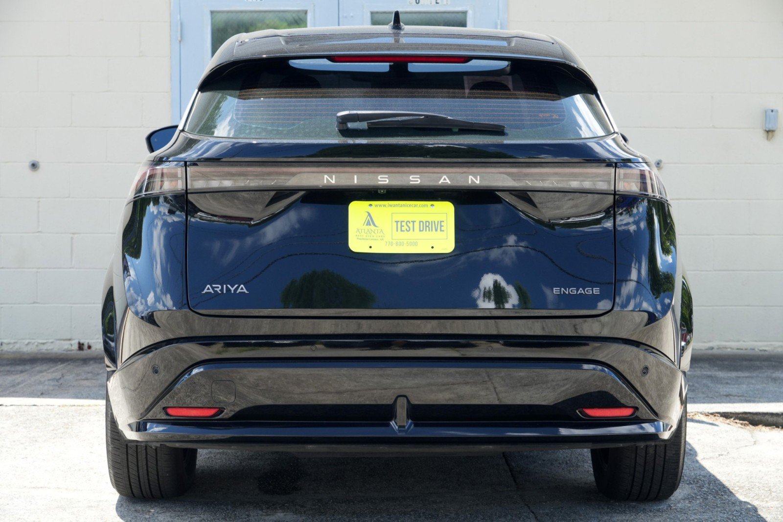 Used 2023 Nissan Ariya FWD image 9