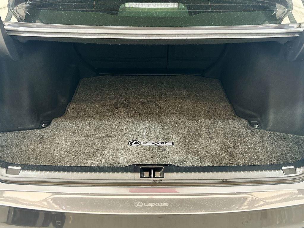 Used 2022 Lexus IS 300 w/ Premium Package RWD image 24