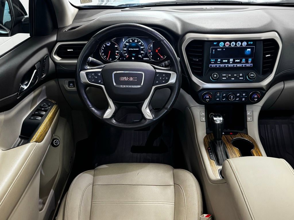 Used 2019 GMC Acadia Denali w/ Technology Package FWD image 13