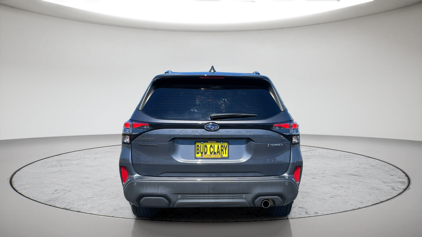Used 2025 Subaru Forester Touring AWD/4WD image 16