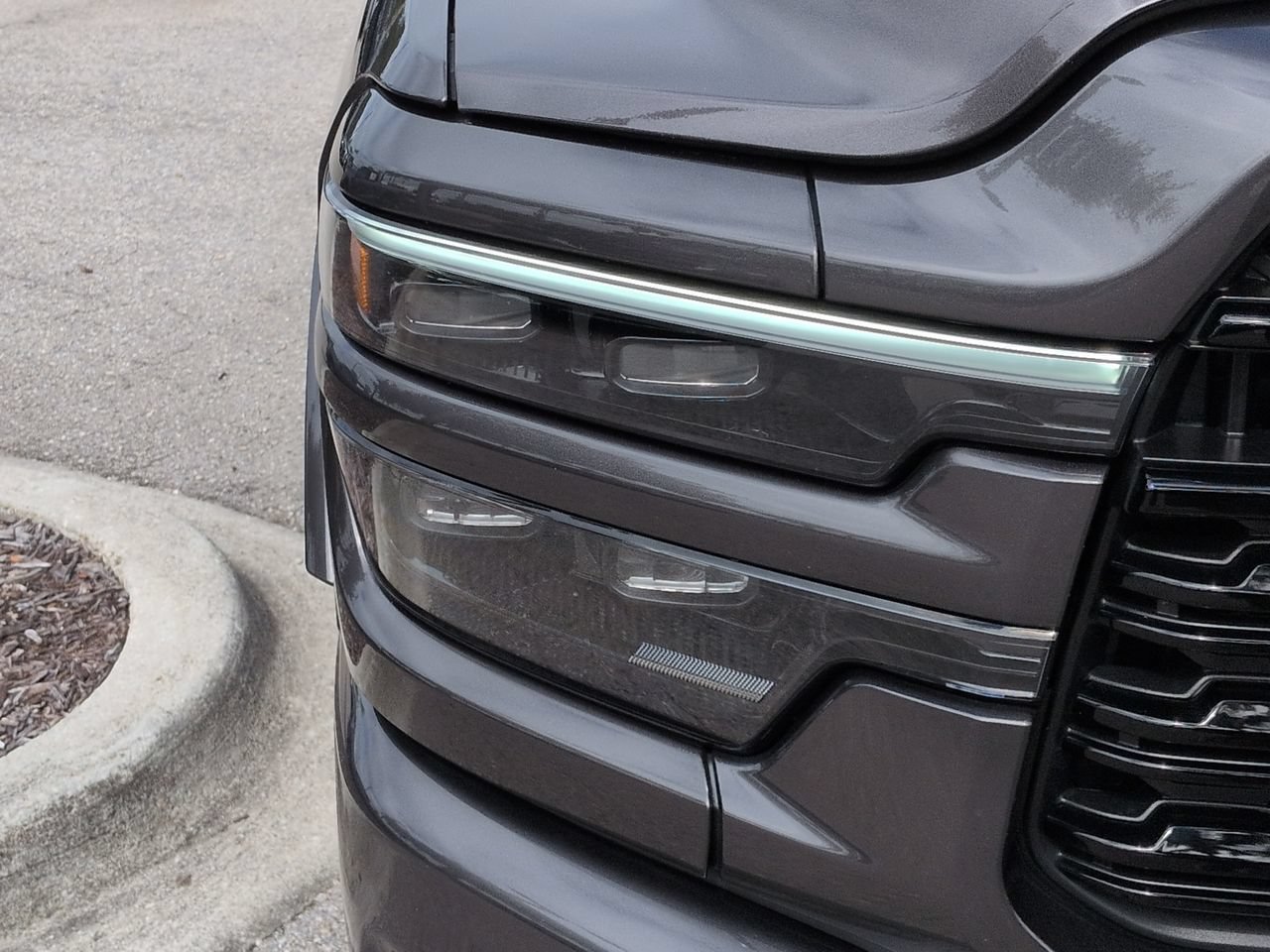 Used 2025 RAM 2500 Limited AWD/4WD image 10
