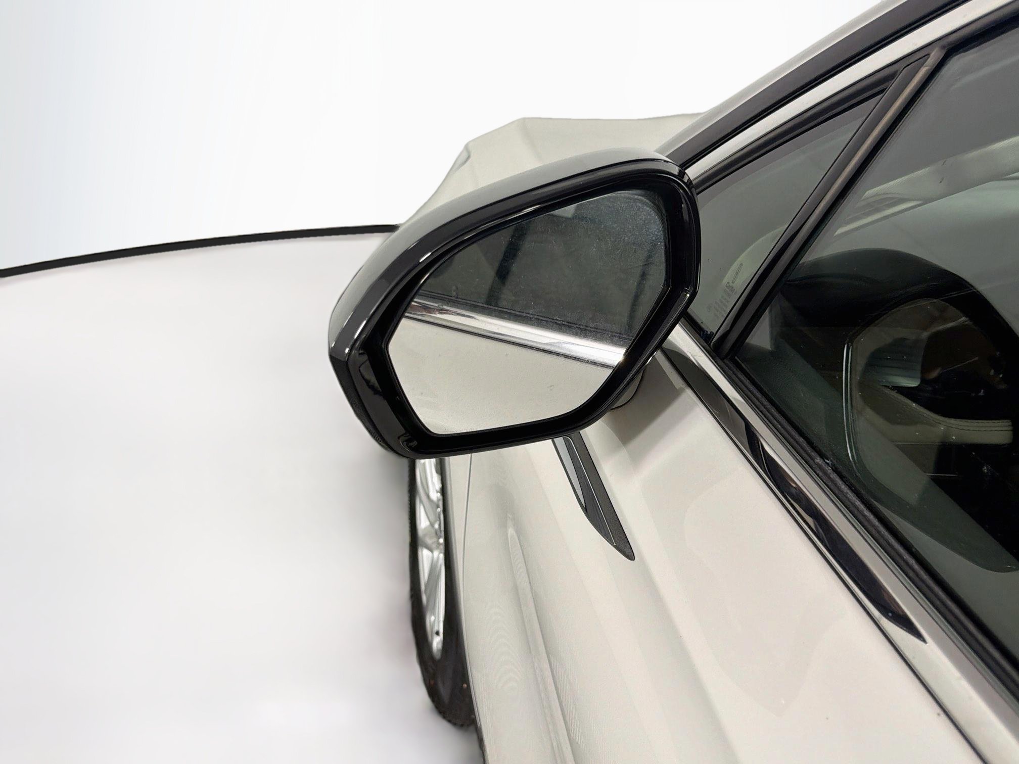 Used 2022 Lincoln Corsair FWD image 16