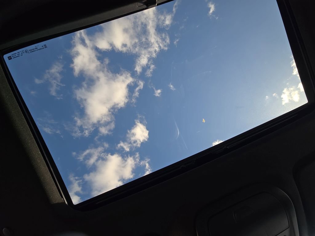 Used 2024 Buick Enclave Avenir w/ Trailering Package, 5000 lbs. FWD image 31