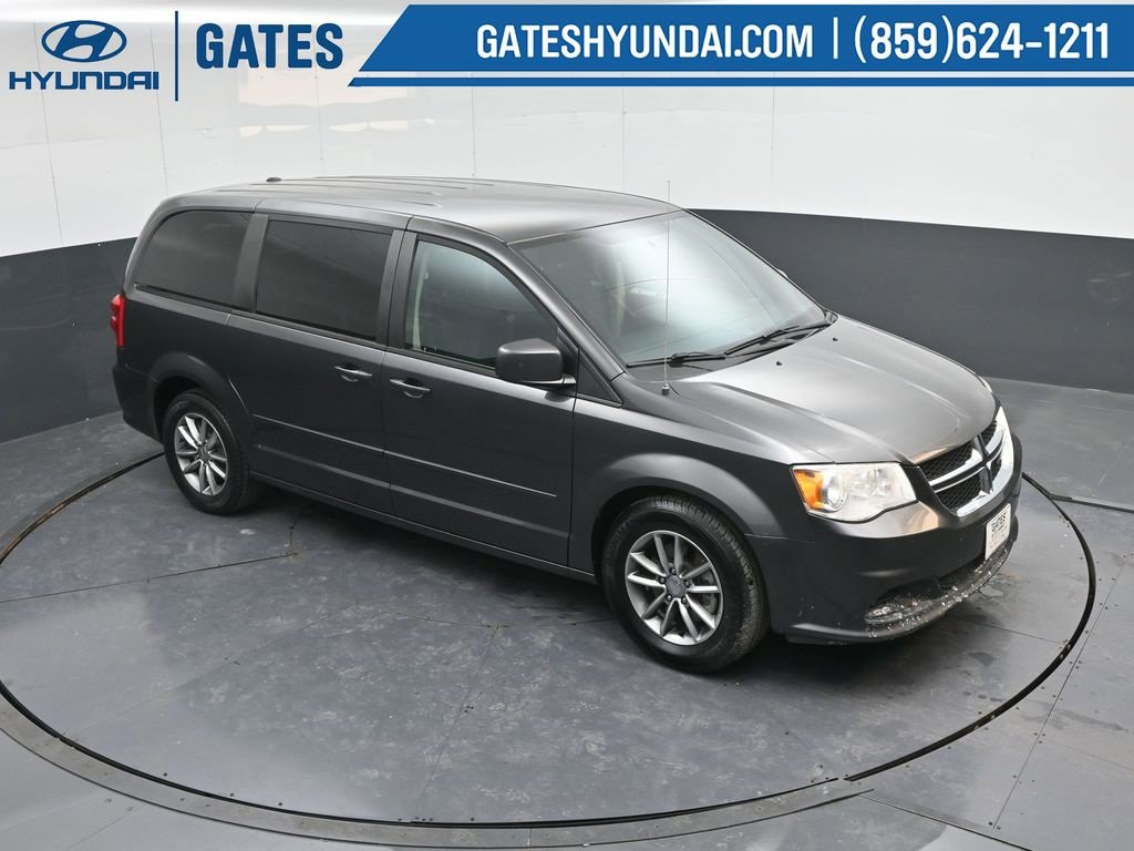 Used 2016 Dodge Grand Caravan SE image 38