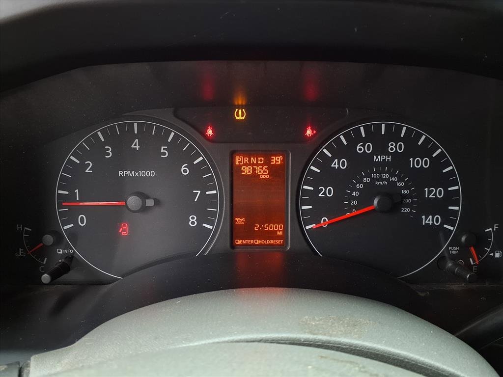 Used 2013 Nissan NV 2500 S w/ PWR Basic Package & Tow Pkg image 2