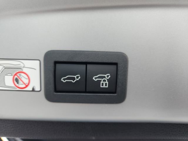 Used 2026 Toyota Corolla Cross XLE w/ Convenience Package FWD image 20