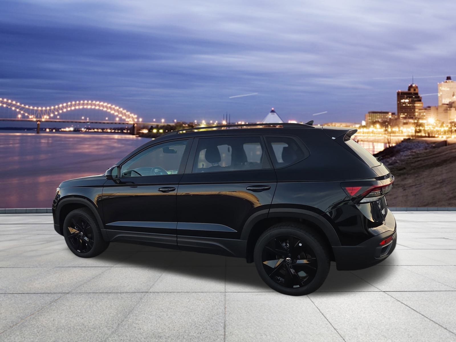 New 2026 Volkswagen Taos SE image 3