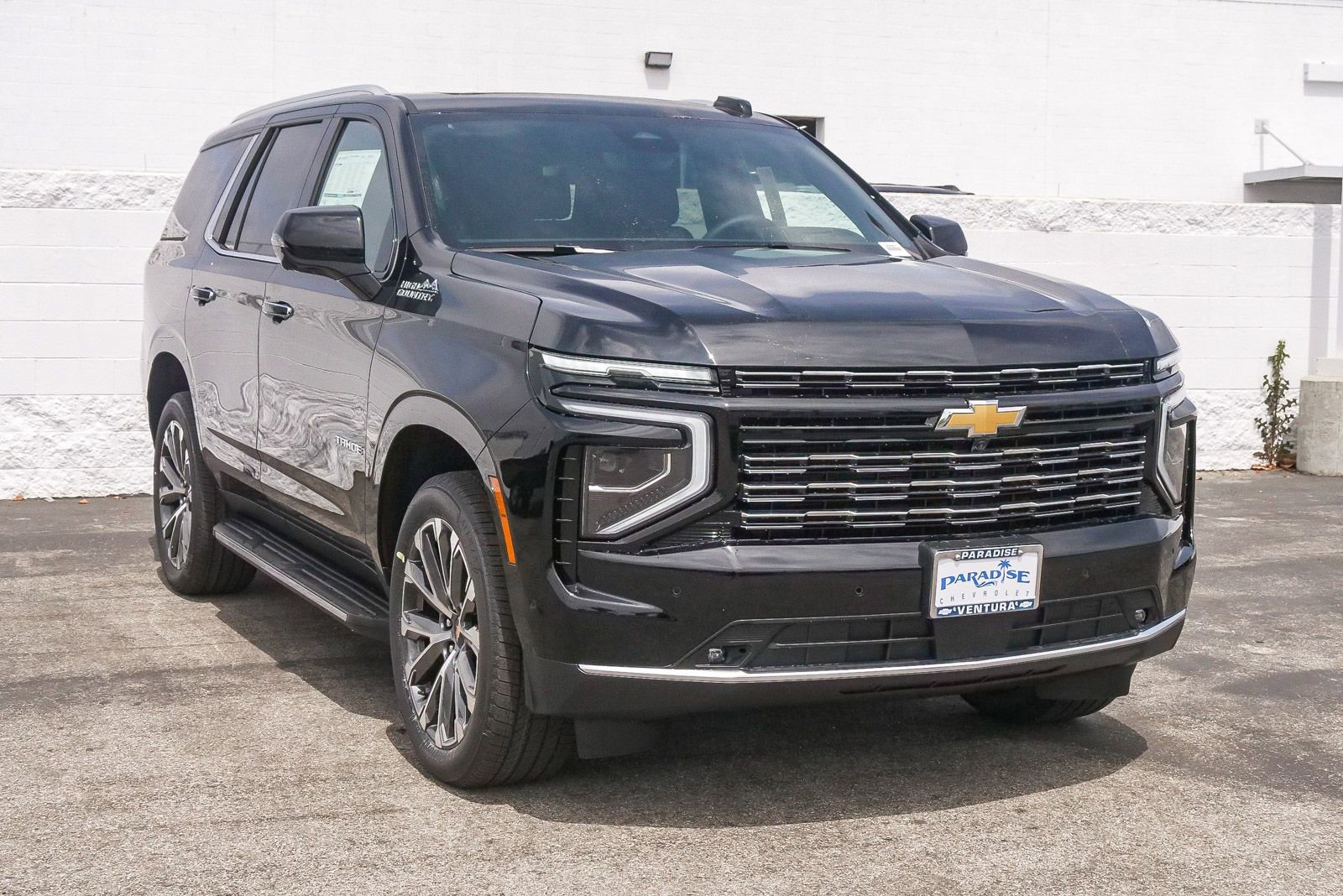 New 2026 Chevrolet Tahoe High Country w/ Sun And Tow Package AWD/4WD image 3