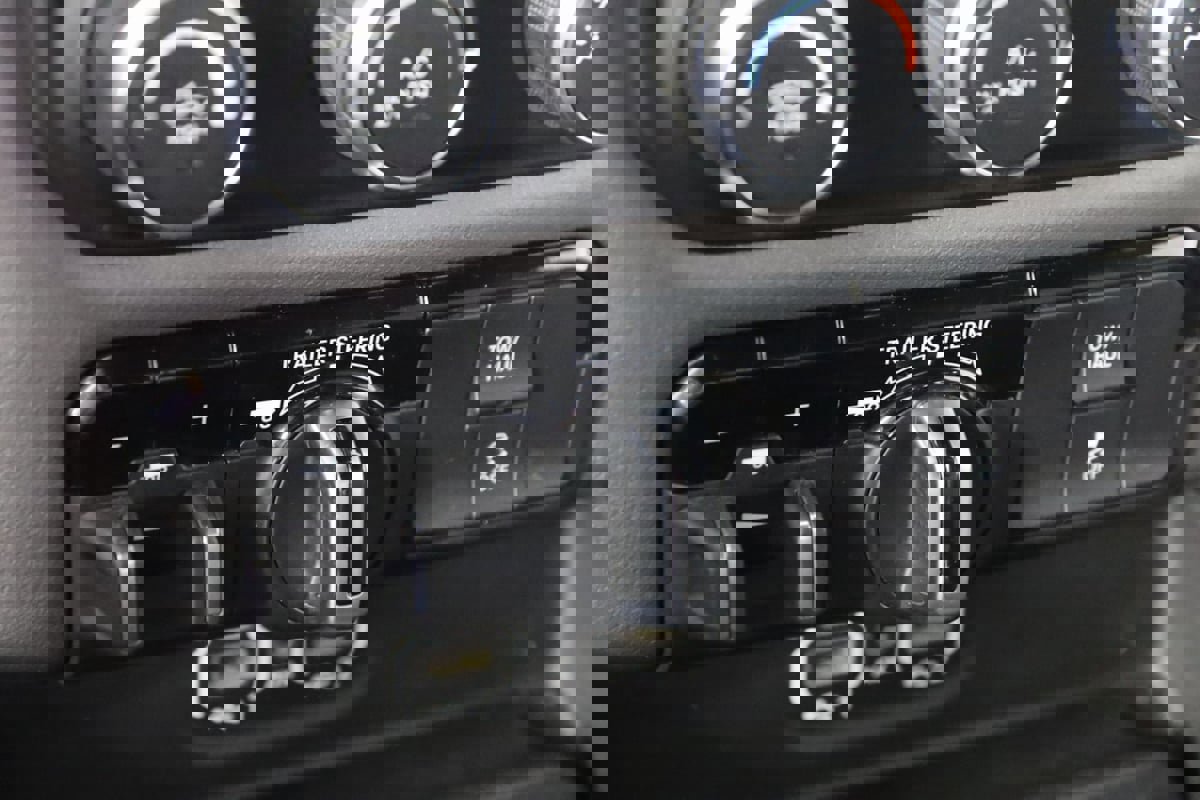 Used 2021 RAM 1500 Big Horn w/ Trailer Tow Group image 9