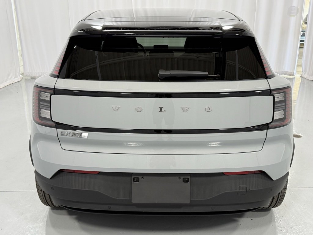 New 2025 Volvo EX30 Plus w/ Protection Package Premier image 7