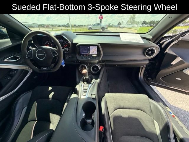 Used 2019 Chevrolet Camaro SS RWD image 7