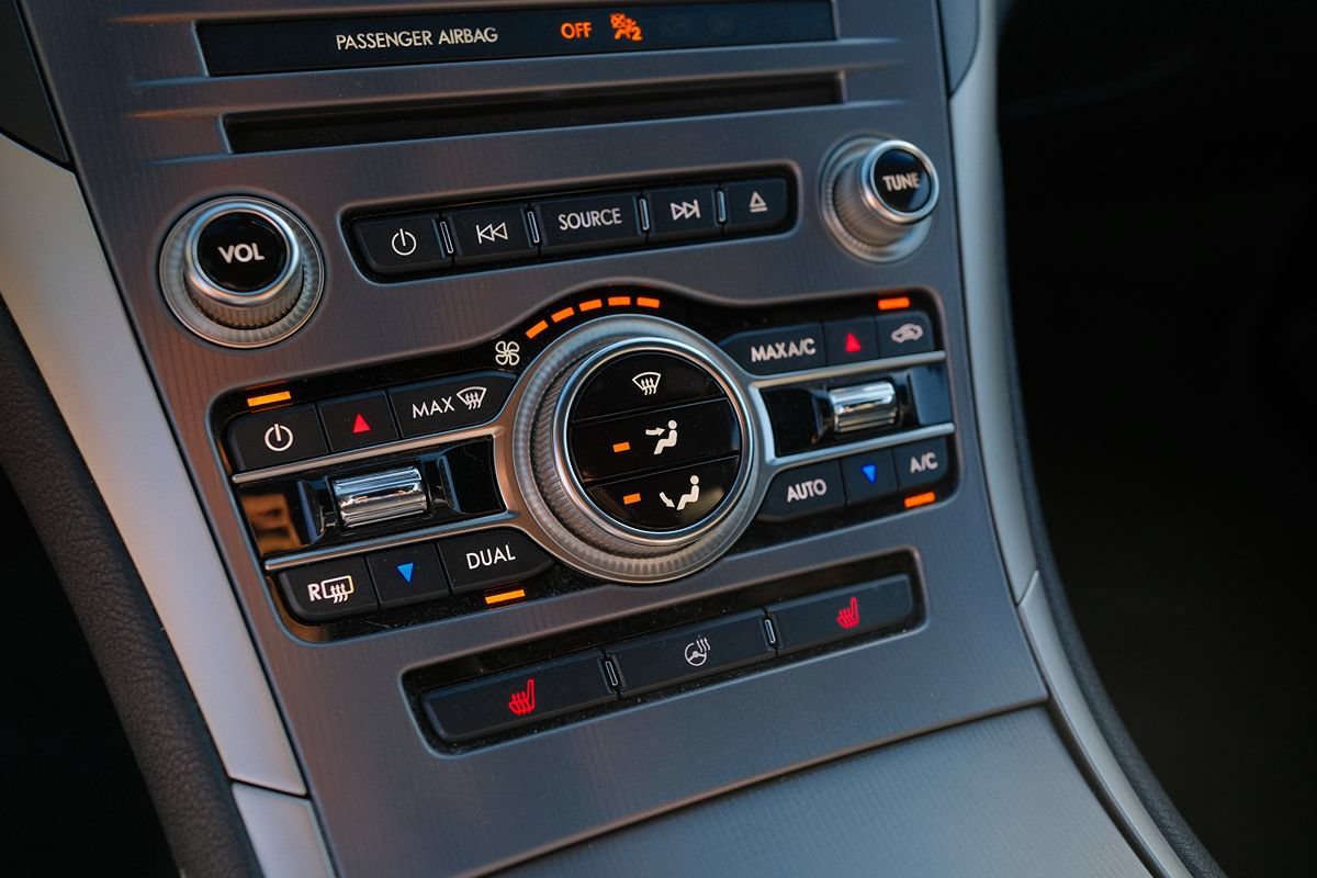 Used 2019 Lincoln MKZ Reserve w/ Reserve Plus Package FWD image 43