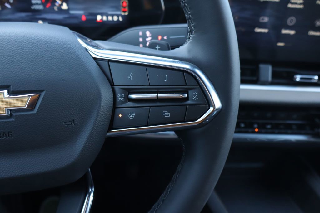 New 2026 Chevrolet Equinox LT w/ Convenience Package II image 8