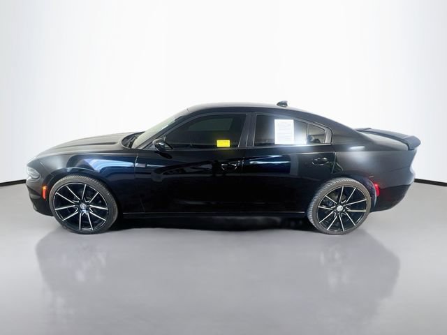 Used 2023 Dodge Charger SXT RWD image 5
