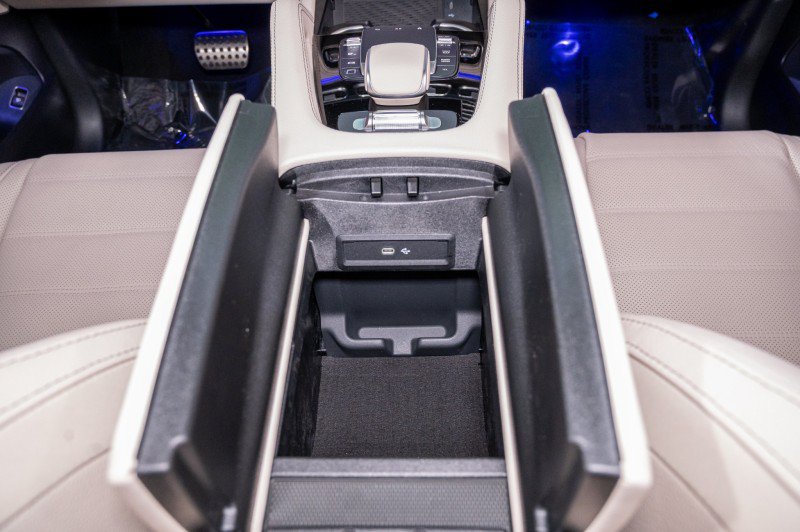 New 2026 Mercedes-Benz GLS 580 4MATIC image 24