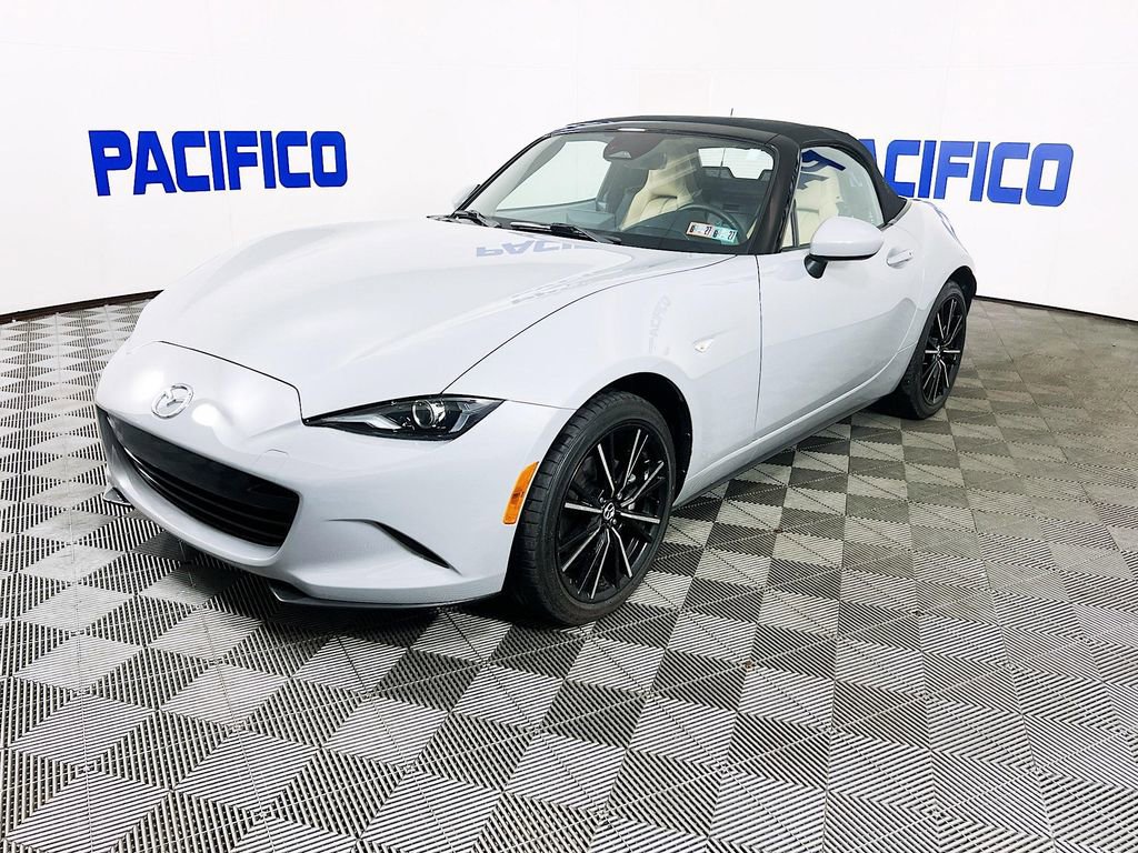 Certified 2024 MAZDA MX-5 Miata Grand Touring w/ Weather Package RWD image 5