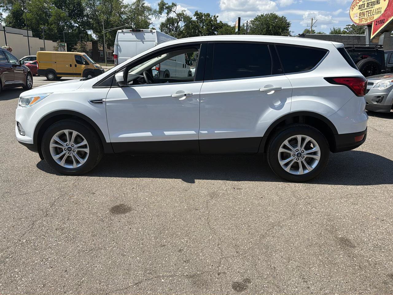 Used 2019 Ford Escape SE AWD/4WD image 3