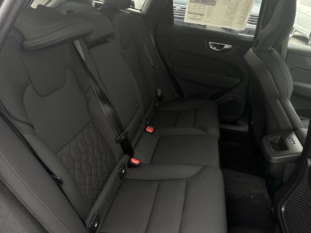 New 2026 Volvo XC60 B5 Plus w/ Protection Package Premier AWD/4WD image 27