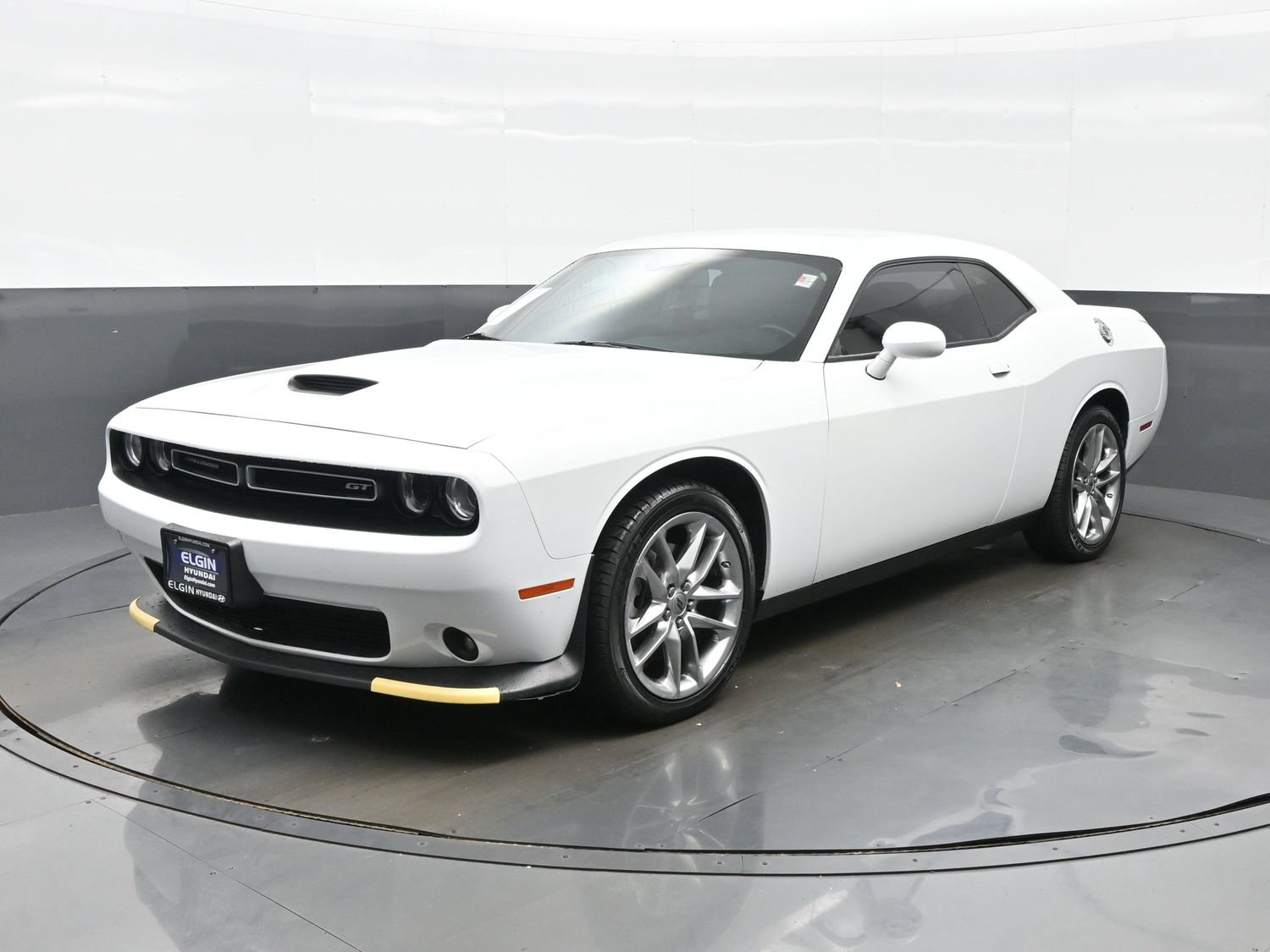 Used 2022 Dodge Challenger GT AWD/4WD image 2