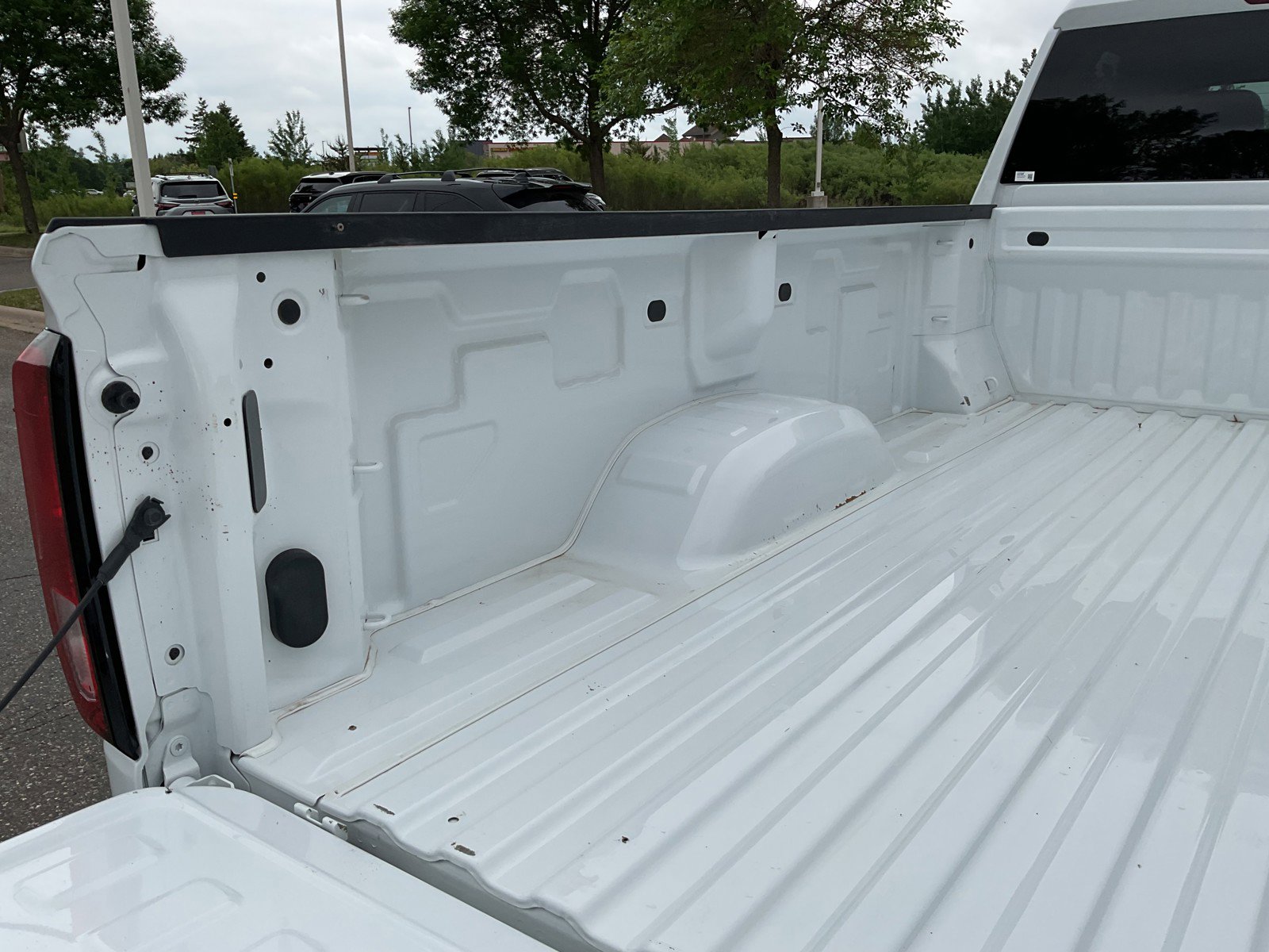 Used 2025 GMC Sierra 3500 SLE w/ SLE Convenience Package AWD/4WD image 12