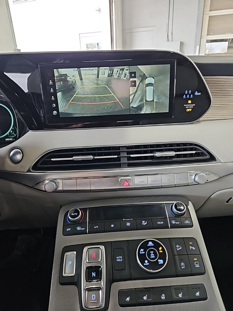 Used 2022 Hyundai Palisade Limited image 34