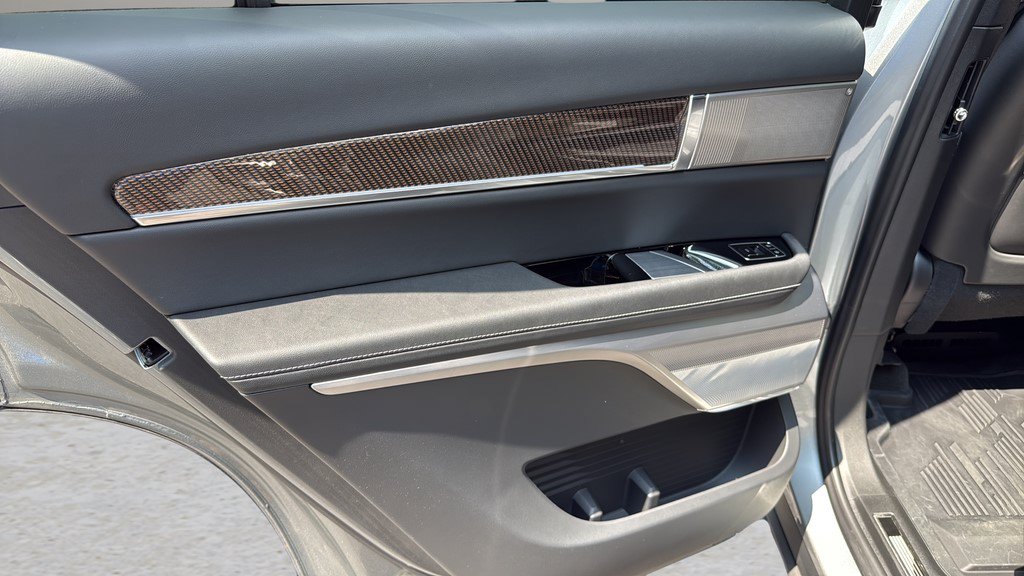 Certified 2026 Cadillac Vistiq Sport w/ LPO, Floor Liner Package AWD/4WD image 22