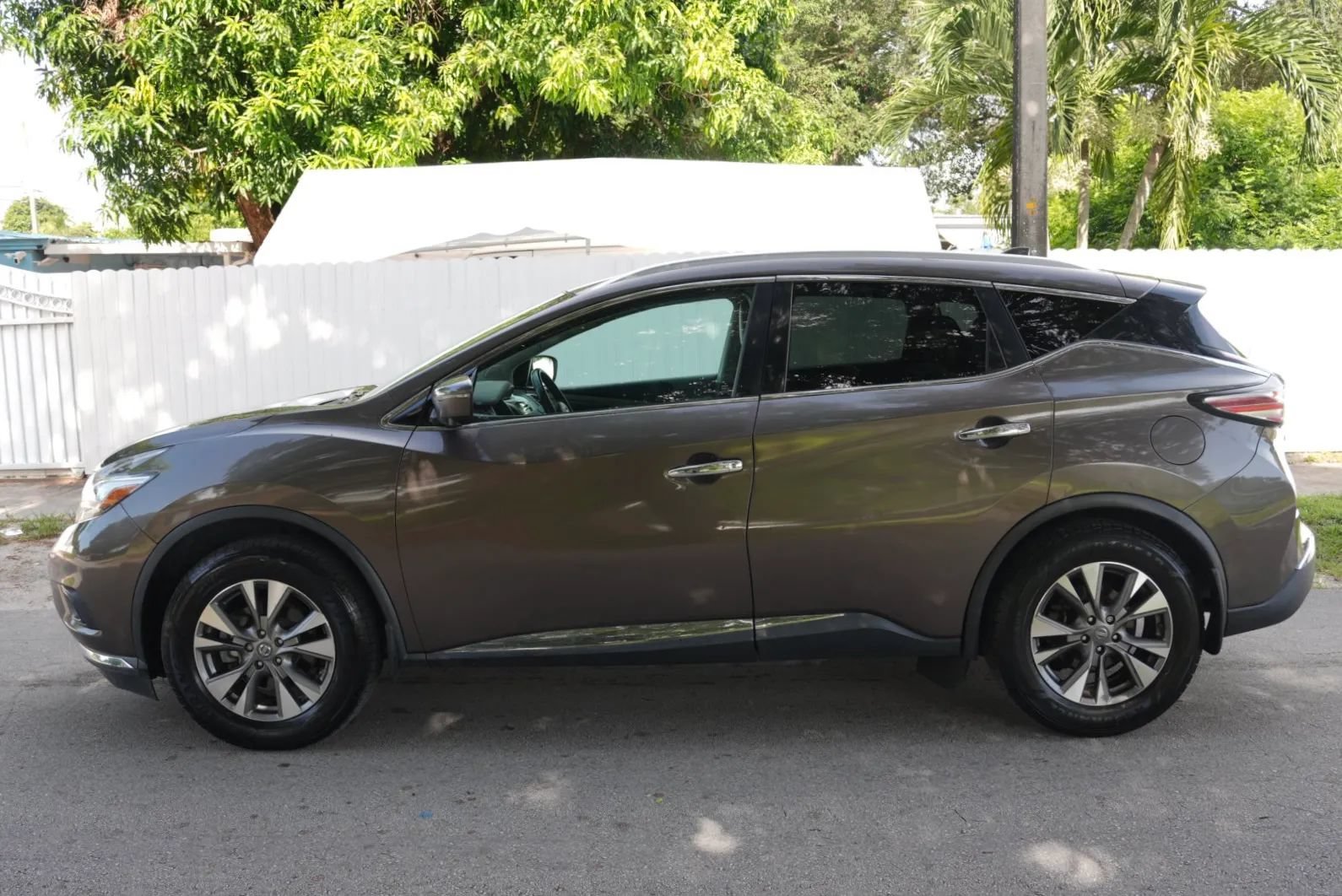 Used 2017 Nissan Murano SL w/ SL Technology Package FWD image 3