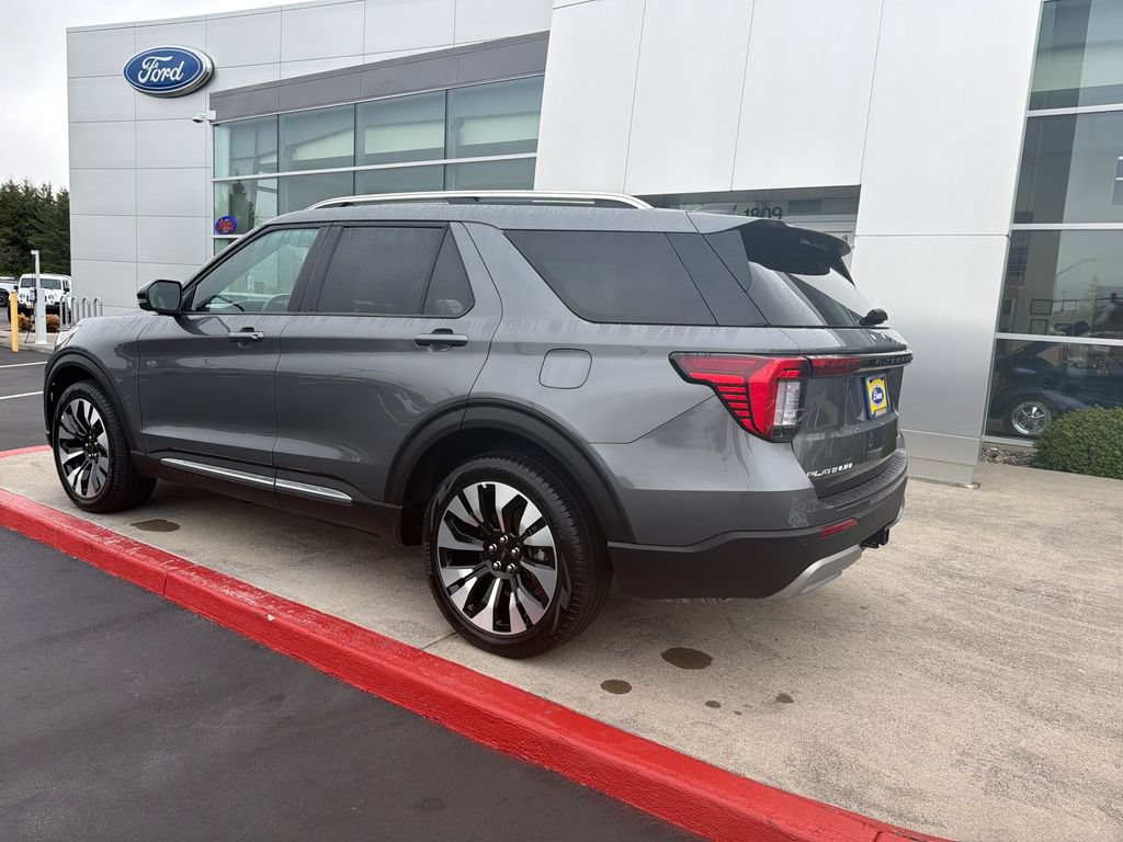 Used 2025 Ford Explorer Platinum w/ LUX Leather Package AWD/4WD image 2