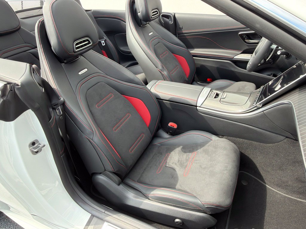 Used 2025 Mercedes-Benz CLE 53 AMG 4MATIC Cabriolet image 30