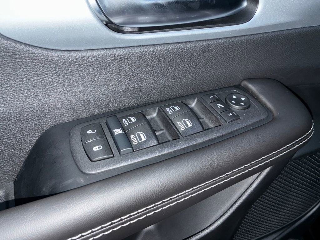 New 2026 Chrysler Pacifica Limited w/ Trailer Tow Group image 12