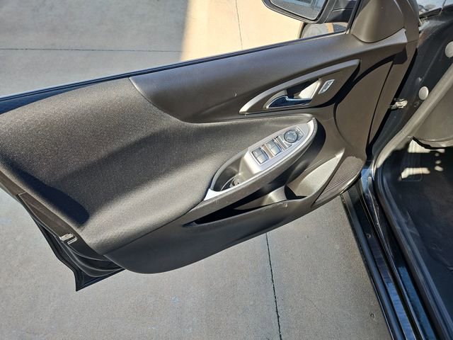Used 2025 Chevrolet Malibu LT image 10