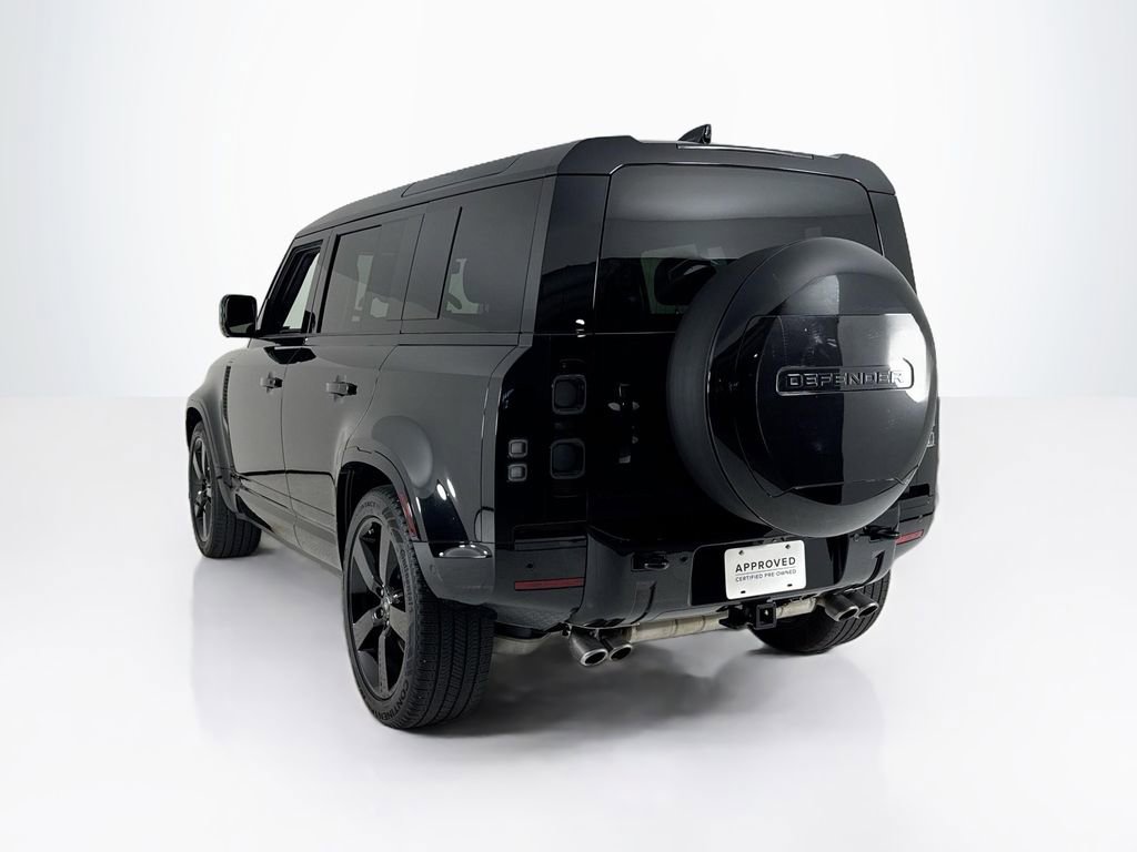Used 2025 Land Rover Defender 110 V8 AWD/4WD image 3