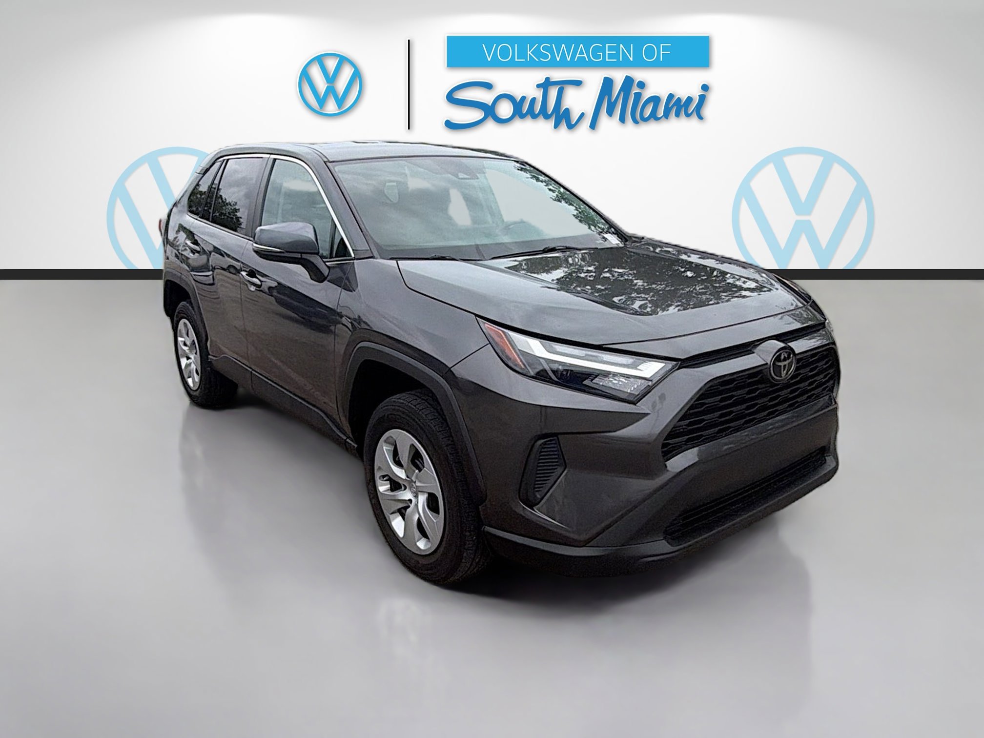 Used 2023 Toyota RAV4 LE AWD/4WD video 1